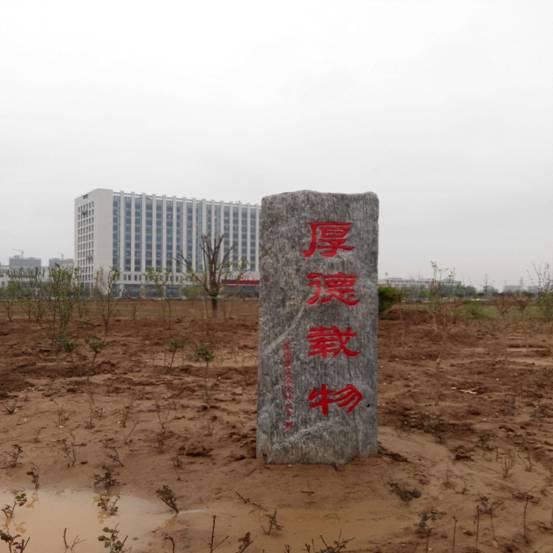 C:\Documents and Settings\Administrator\桌面\8E4_1]G75[X0KKQ`77K01SU.jpg